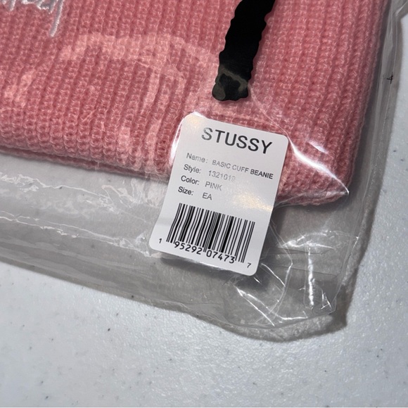 Stussy Pink Cuff Beanie with white embroidered Logo - Picture 3 of 4